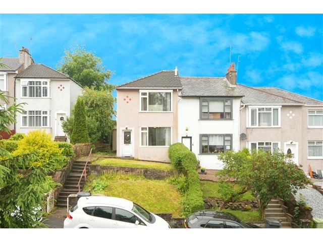 2 bedroom end-terraced house for sale Busby