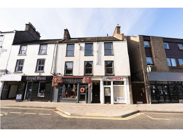 2 bedroom flat  for sale Maryton