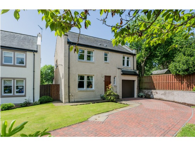 4 bedroom detached house for sale Tandlehill