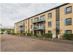 Flat 2/1, 5 Accord Place, Paisley, PA2 7DY