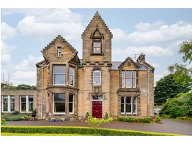 9b Palmerston Road, Grange, EH9 1TL