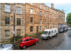 9/4 Livingstone Place, Marchmont, EH9 1PA