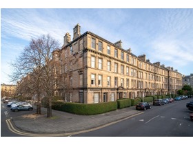 16/1 Hillside Crescent, Hillside, EH7 5EB