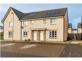 12 Lochiel Crossway, Burdiehouse, EH17 8WG