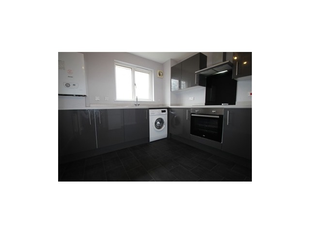 2 bedroom unfurnished flat to rent Yett