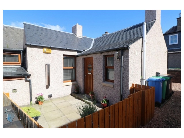 2 bedroom bungalow for sale, Glenlea, Links Road, Leven, Fife, KY8 4HP ...