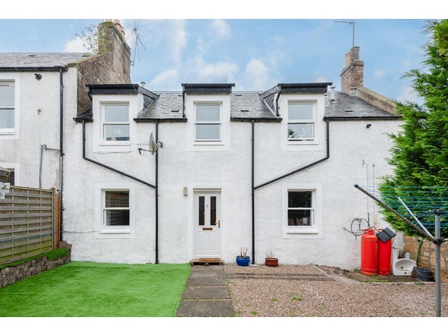 2 bedroom terraced house for sale Springfield