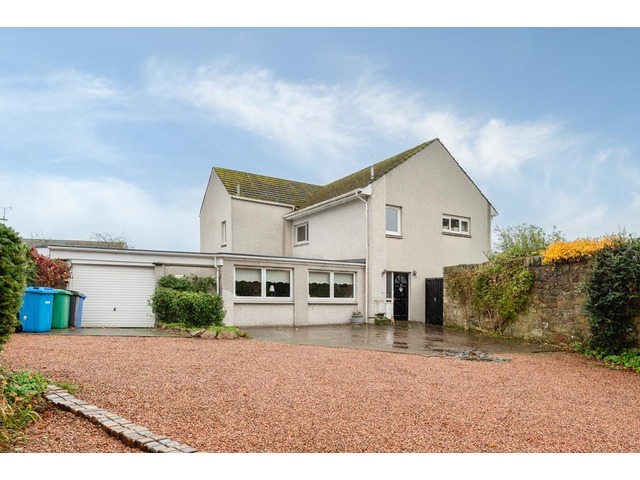 5 bedroom detached house for sale Springfield