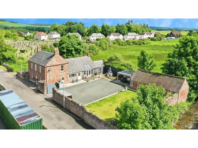 4 bedroom detached house for sale Auchtermuchty