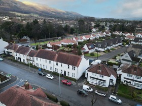 Moss Road, Tillicoultry, FK13 6NS