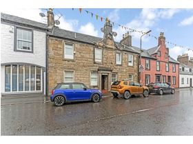 High Street, Lochwinnoch, PA12 4DB