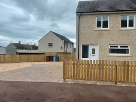 Couthally Gardens, Carnwath, ML11 8JE