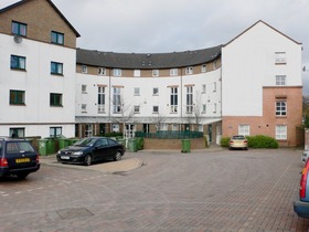 Bridge Terrace, Alloa, FK10 1HY