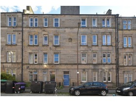 Downfield Place, Dalry, EH11 2EL