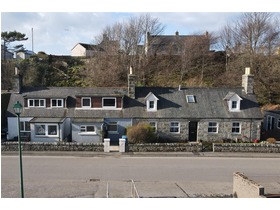 Dunmore, Harbour Road, Brora, KW9 6QF