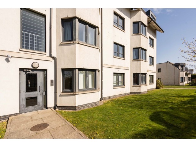 2 Bedroom Flat For Sale Glasgow Road Corstorphine Edinburgh Eh12