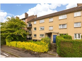 Essendean Place, Clermiston, EH4 7HF