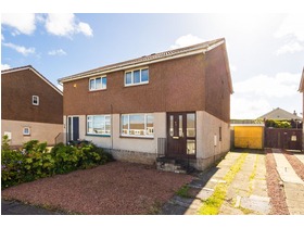 36 Curriehill Castle Drive, Balerno, EH14 5TD