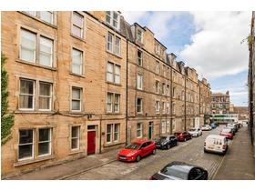 Pirrie Street, Leith, EH6 5HY