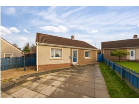 18 Suttieslea Crescent, Newtongrange, EH22 4AR