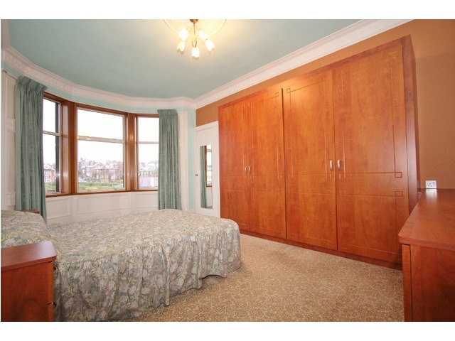 3 Bedroom Houses For Sale In Glasgow Rightmove Co Uk