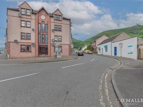 Curran Court, Tillicoultry, FK13 6BQ