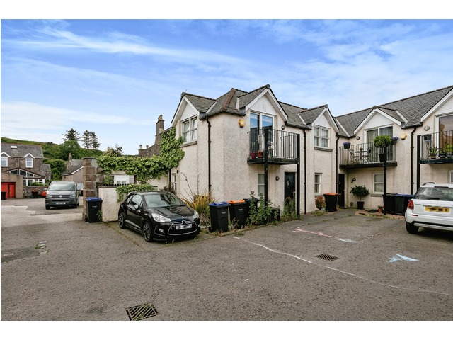 2 bedroom end-terraced house for sale Cowie