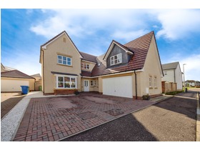 Carnethy Walk, Livingston, EH54 9FW