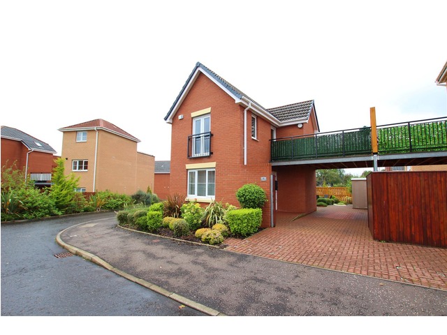 2 Bedroom Detached For Sale Lanarkshire South G75 8gy