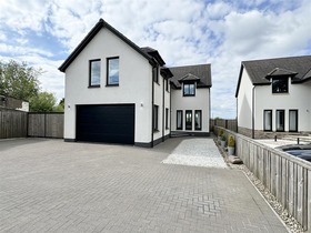 Main Street, Longriggend, Airdrie, ML6 7RS