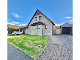 36 Hogarth Drive, Cupar, KY15 5YH