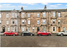 Hartfield Gardens, Dumbarton, G82 2DE