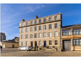 3a Wellington Place, Leith Links, EH6 7EQ