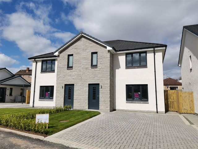 3 bedroom semi-detached  for sale Auchtermuchty