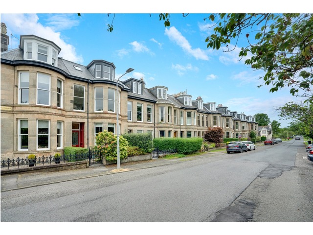 4 bedroom townhouse  for sale Garelochhead