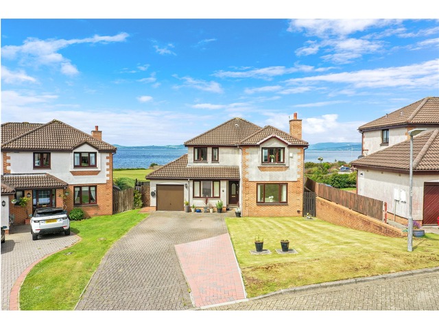 4 bedroom detached house for sale Largs