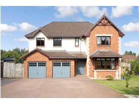 Woodrush Glade, Livingston, EH54 9JY