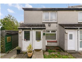 Houstoun Gardens, Uphall, Broxburn, EH52 5PX