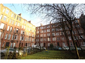 Springhill Gardens, Shawlands, G41 2EZ