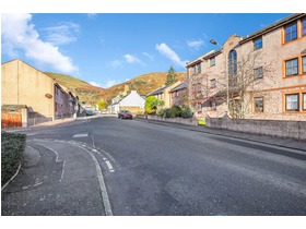 Stirling Court, Tillicoultry, FK13 6EX