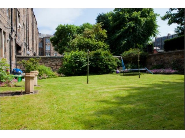 2 bedroom flat for rent, Brunton Gardens, Hillside ...