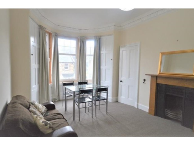 2 bedroom furnished flat to rent Silverknowes