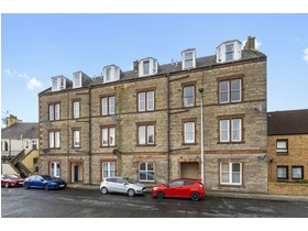 99 2/3 Market Street, Musselburgh, EH21 6PY