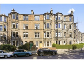 13/1 Queen's Park Avenue, Meadowbank, EH8 7EE