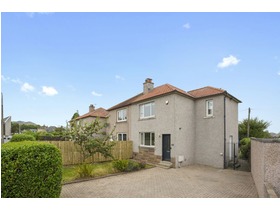 121 Mountcastle Drive South, Duddingston, EH15 3LR