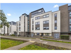 8/6 Marine Drive, Granton, EH5 1FD