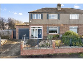 98 Craigmount Avenue North, Corstorphine, EH12 8DN