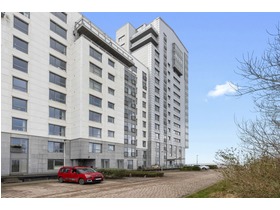 9/2 Western Harbour View, Newhaven, EH6 6PG