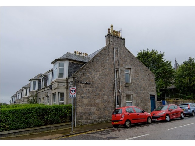 4 bedroom furnished flat to rent Aberdeen