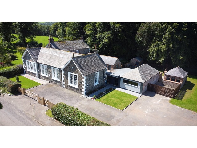 4 bedroom detached house for sale Moffat